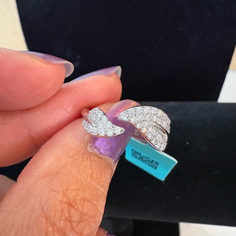 Solid 925 Moissanite Leaf Ring - image 2